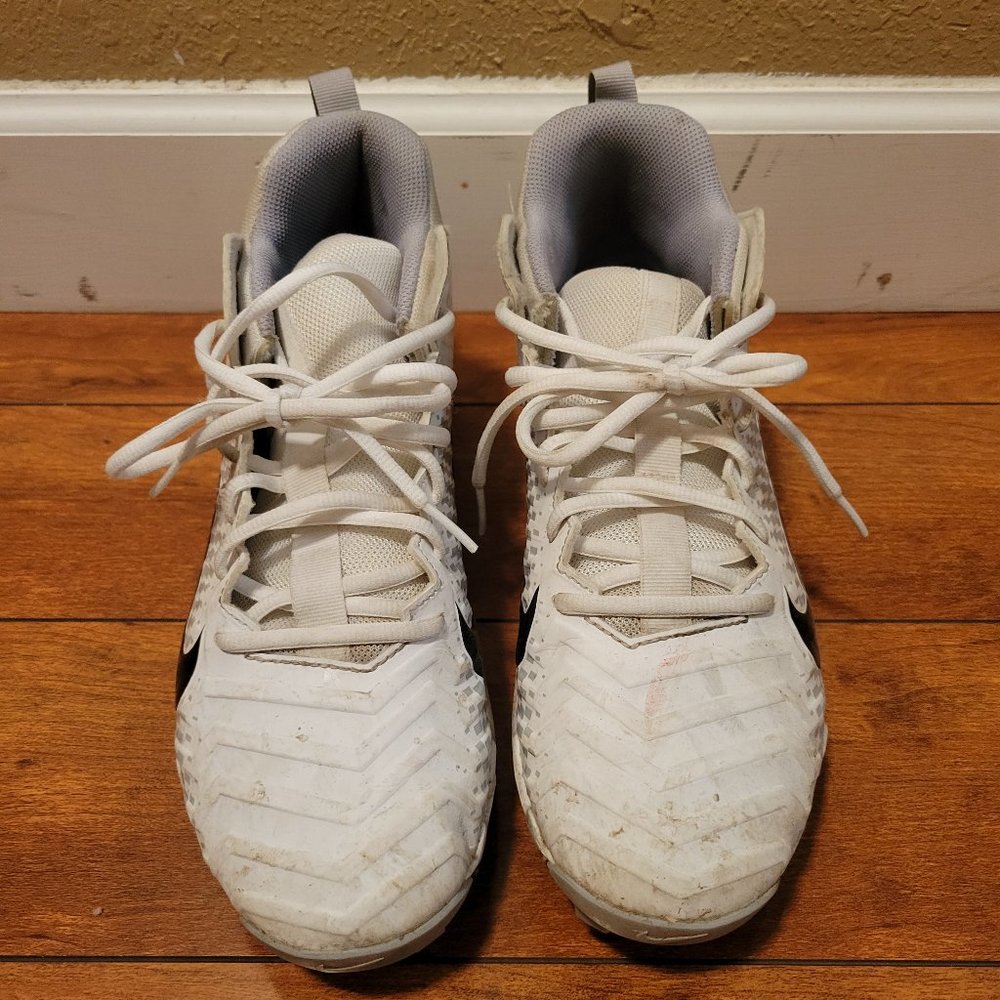 Nike men's cleats (football) size 9